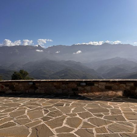 Tovouno Pension Plaka  Buitenkant foto