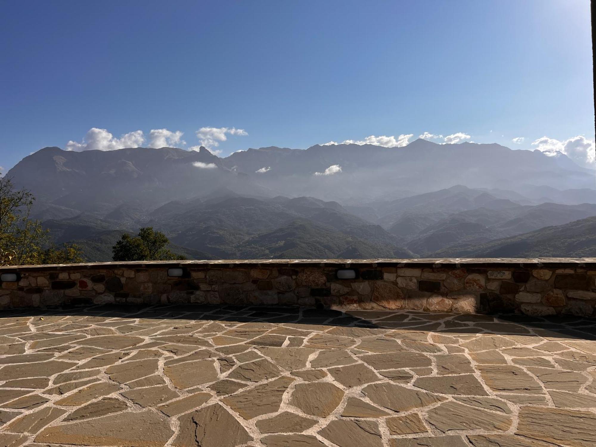 Tovouno Pension Plaka  Buitenkant foto